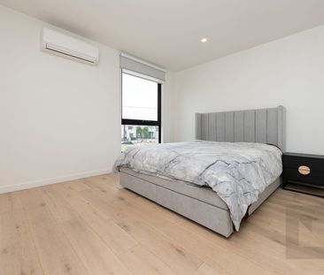 Prime location with lots to offer - Photo 2