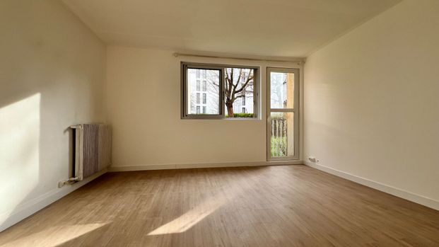 Appartement a louer Les Lilas - Loyer €870/mois charges comprises ** - Photo 1