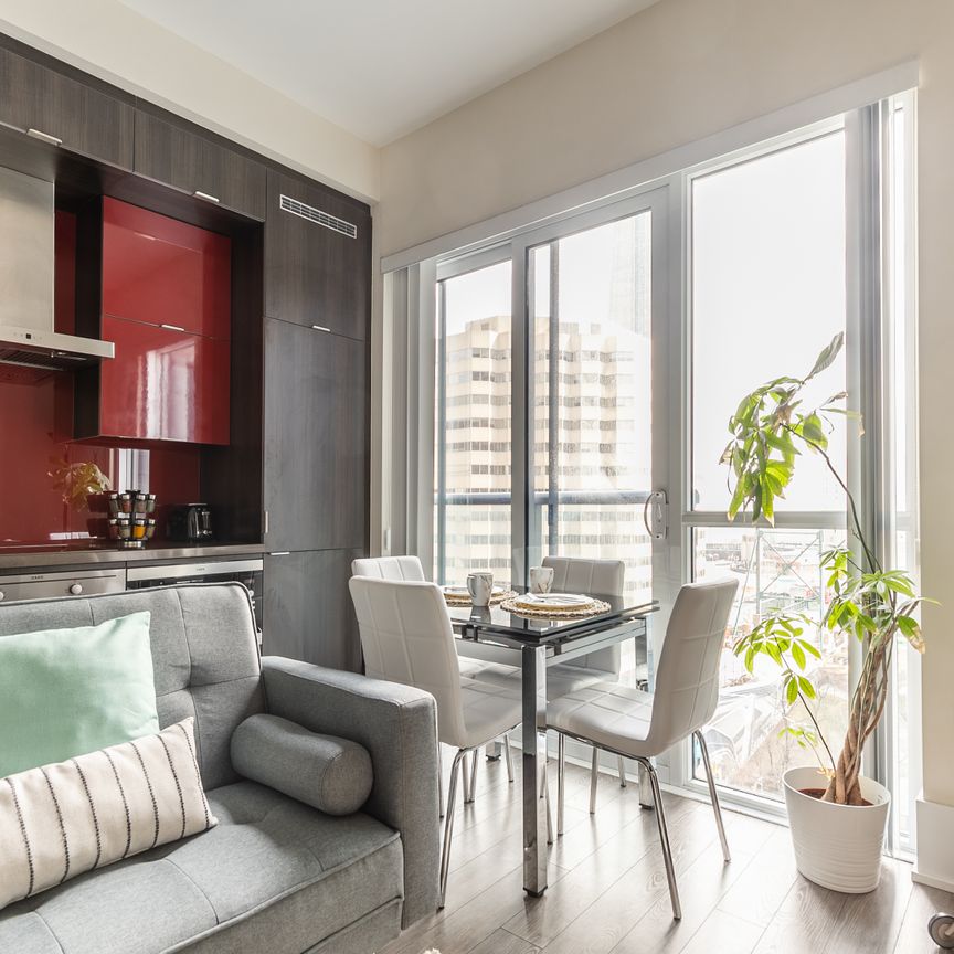 Luxury 1BR Condo - Stunning Views Of CN Tower! - Can be rented from November 26, 2023 to March 1, 2024 - Photo 1