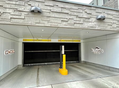 For Lease - 85 Mcmahon Drive Unit# 1209, Toronto, Ontario - Photo 2