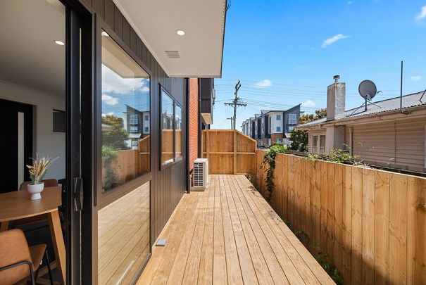 Bedsit for rent - Photo 1