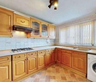 Ballards Road, Dagenham, RM10 - Photo 4