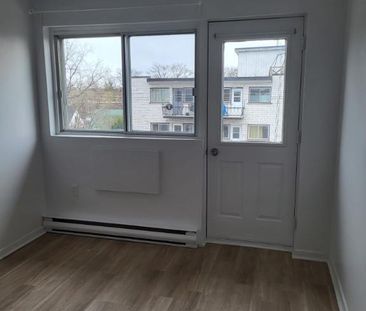 3 1/2 (1 bedroom apt) $1200 a louer Rosemont - Photo 2