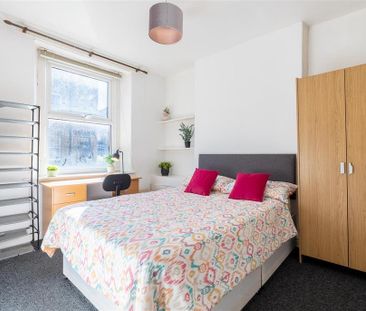 5 bedroom private hall to rent - Photo 4