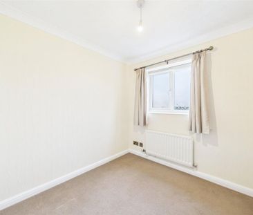 4 bedroom detached house to rent - Photo 5