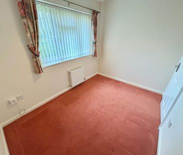 3 bedroom detached bungalow to rent - Photo 6