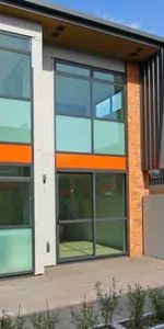 Spotless 4 bedroom! - Photo 4