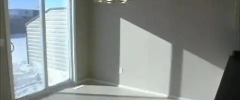 Desirable Galloway Wynd! Bright 3 Bdr Duplex Seconds to Leisure Centre — 3 Bedrooms Duplex - Photo 1