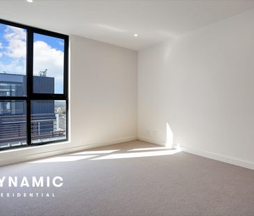 Townhouse with private lift - Photo 1