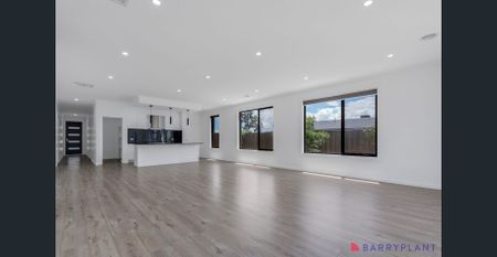 IMMACULATE 3 BEDROOM PROPERTY (UTILITIES INCLUDED IN RENT PRICE) - Photo 3