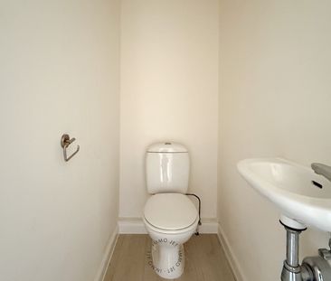 Ruim duplex appartement met 2 slaapkamers nabij centrum Beveren - Foto 2