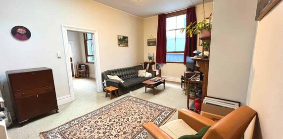 Newtown Character Cottage - Photo 2