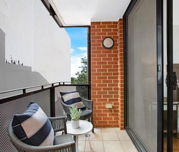 'The Cosmopolitan' in the Heart of Crows Nest - Photo 6