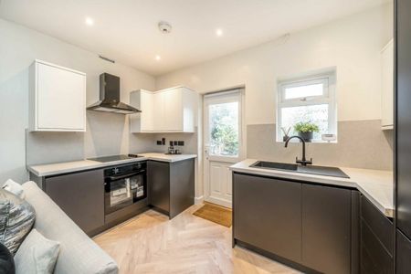 Roxley Road, SE13, London - Photo 4