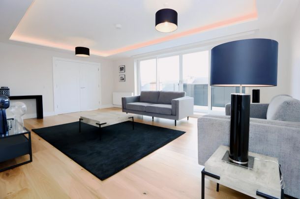 3Bedrooms, 2Bathrooms - Photo 1