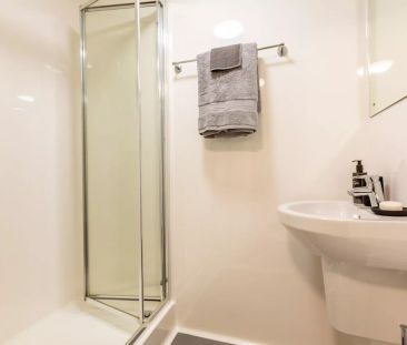 Standard Plus En-Suite - Photo 6