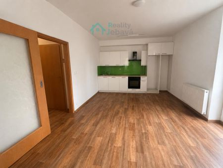 Pronájem bytu 3+kk 80 m2 - Fotografie 2