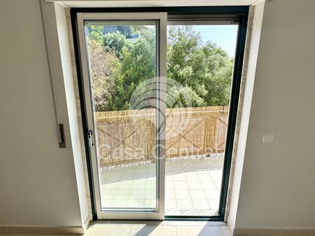 Apartamento T2+1 em Lisboa - Photo 4