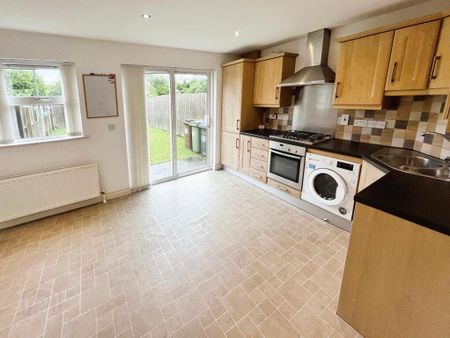68 Mornington Avenue, Lisburn, BT28 2WQ - Photo 5