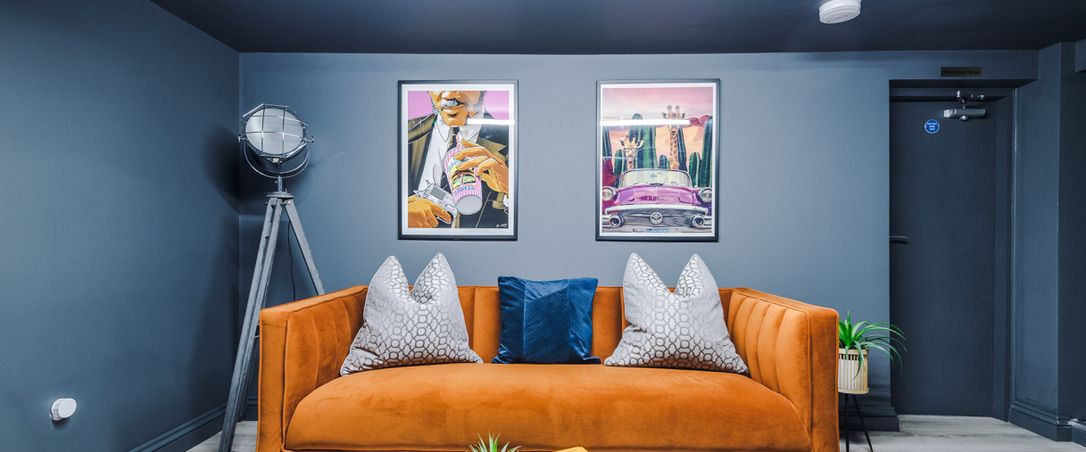 The Woodlands Room 1 - Photo 1