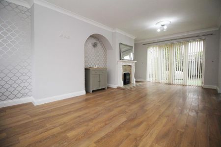 3 bedroom semi-detached house to rent - Photo 2