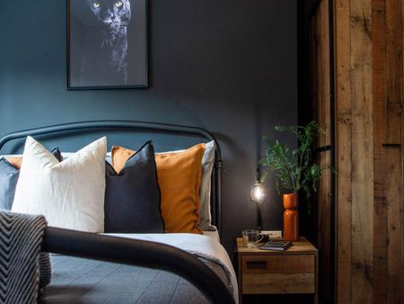 Cross Henley Road (Room 2), Bramley, Leeds - Photo 5