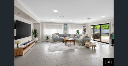 MODERN LIVING - Photo 2