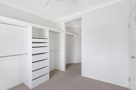 Beautiful Light-Filled Waterfront Home - Photo 5