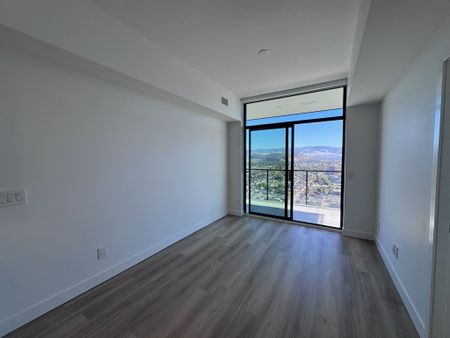 Downtown: 1 bed – SubPenthouse at Bertram - Photo 5