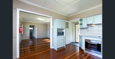 Charming Family Home in Prime Cannon Hill Location - Photo 4