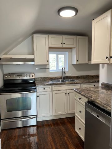 For Lease - 585 Byngmount Avenue Unit# Upper, Mississauga, Ontario - Photo 5