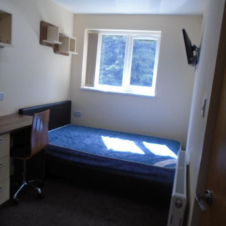 7 bedroom house share to rent - Photo 1