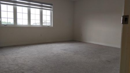 For Lease - 15 Affusion Road, Brampton, Ontario - Photo 4