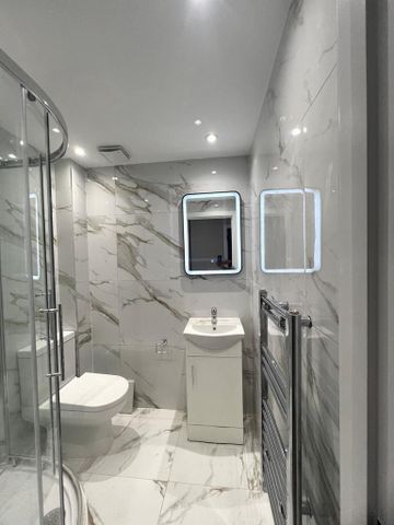 5 bedroom semi-detached house to rent - Photo 2