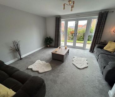 3 bedroom semi-detached house to rent - Photo 2