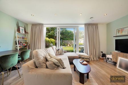 3 bedroom terraced house to rent - Photo 2