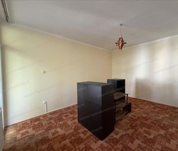 Kiadó jó állapotú lakás - Tatabánya - Photo 2