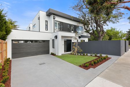 55 Thomas Street, Brighton East VIC 3187 - Townhouse For Rent | Domain - Photo 3