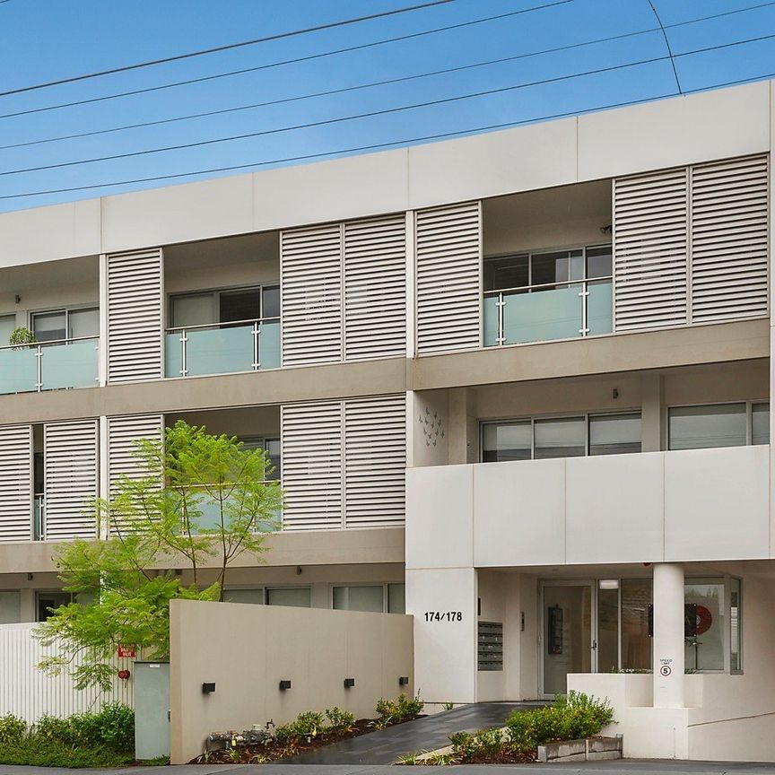 202/174 Riversdale Road, Hawthorn - Photo 1