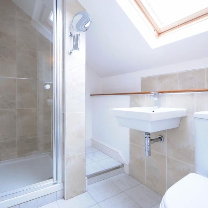 2 Bed Flat, Handforth Road, SW9 - Photo 1