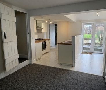 Old Brookend, Berkeley - Photo 4