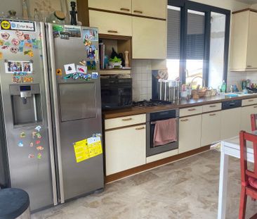 Location Maison 6 pièces 138m² FRANCHEVILLE 69340 - Photo 5