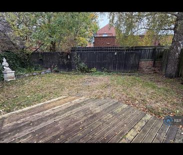 3 bedroom terraced house to rent - Photo 3