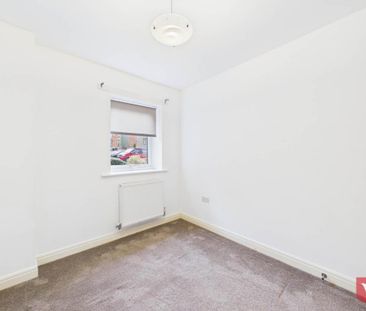 2 bedroom semi-detached house to rent - Photo 4