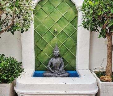 Luxury Apartment for rent in Marbella, Andalusia - Photo 3