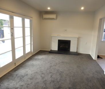 Cute Character Home Cambridge East - Photo 2