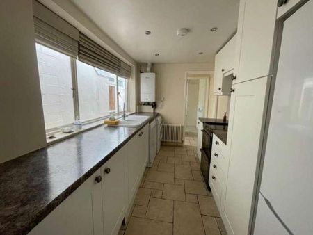 Bath Road, Bradford-on-avon, BA15 - Photo 5