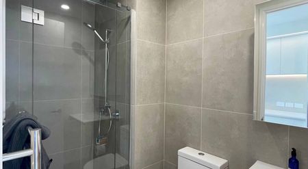 810/10 Alpha St - Photo 5