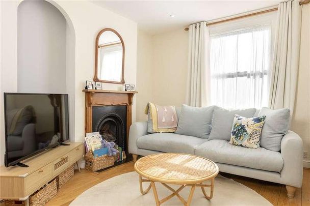 Short Road, London, W4 - Photo 1