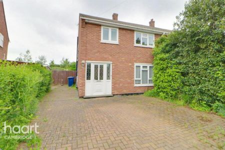 3 bedroom end of terrace house to rent - Photo 4